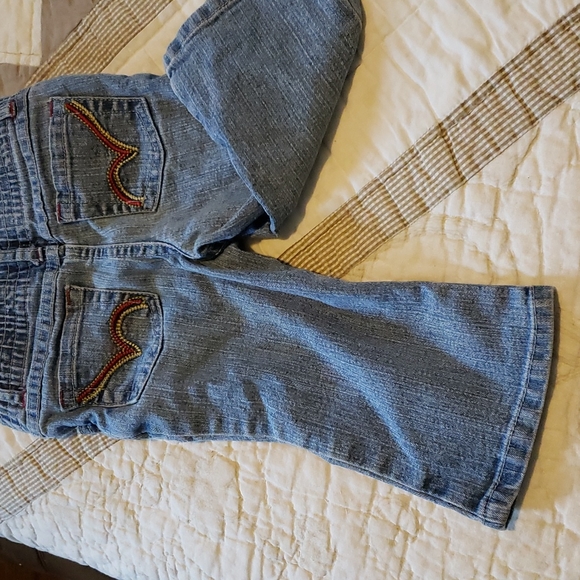 2 piece bundle.  Like new. Adorable Black leggings have ruffled behind. - Picture 4 of 8